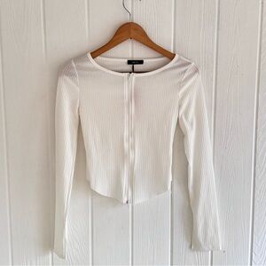 Micas White Zip Top